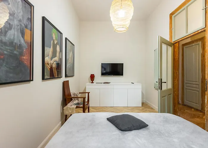 Stylish Apartment #2 In Krakow Old Town